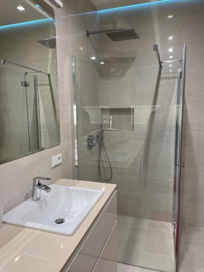 Apartment Summer - Neptun Park By Oneapartments Gdansk